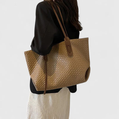 Shynna | Chic Tote Bag