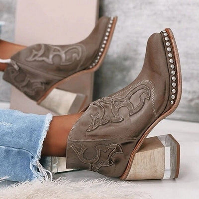 Gwen |Textured Ankle Boot